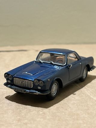 Lancia Flaminia Coupe 1:43