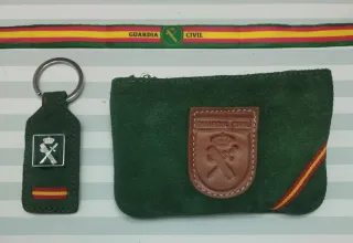 REBAJA: SET MONEDERO Y LLAVERO GC- REGALO PULSERA