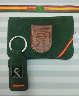 REBAJA: SET MONEDERO Y LLAVERO GC- REGALO PULSERA