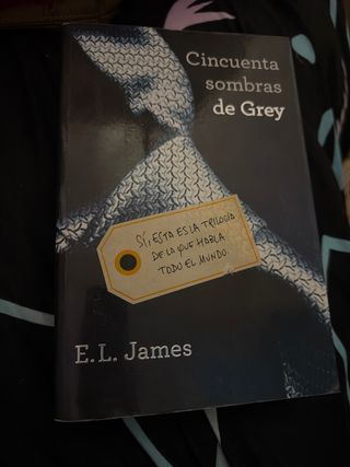 CINCUENTA SOMBRAS DE GREY