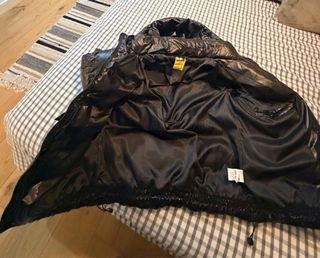 Cazadora abrigo DARK&FISH negra nueva sin utilizar