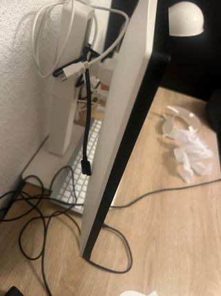 Monitor LG 27 4K IPS Pivotabile