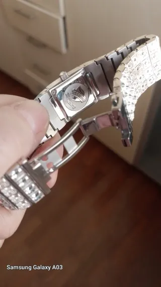 Orologio Iceberg (non testato)