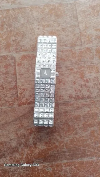 Orologio Iceberg (non testato)