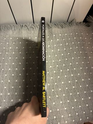 Portales a la abominación - Mathew M.Bartlett