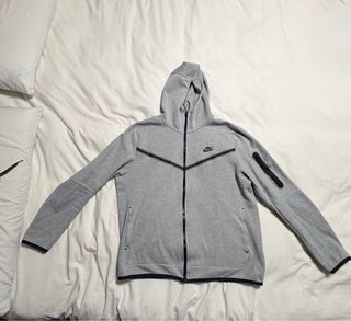 Conjunto Chándal Nike Tech Gris como el de Maduro