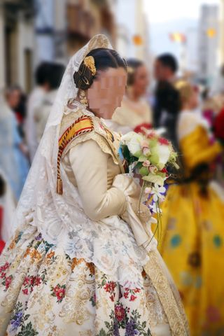 Traje de Fallera Seda Estrecha