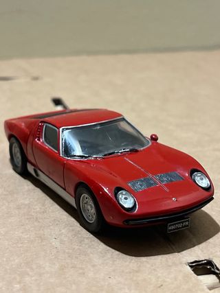 Lamborghini Miura 1:43