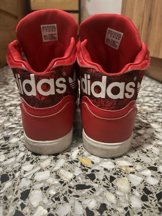 Zapatillas Adidas Rojas Estilo Botín