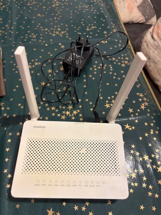 Router Huawei con antenas