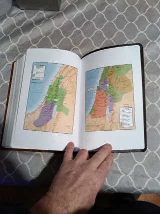 Biblia temática de estudio.