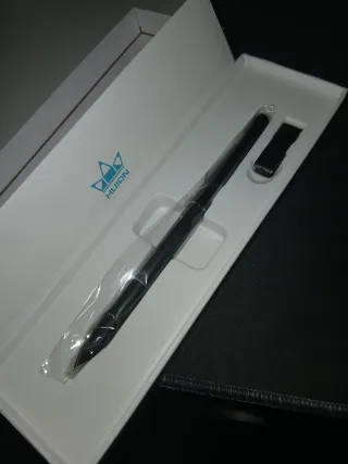 Huion Keydial mini K20 y Lápiz PW550S