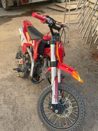 Pit Bike 125cc Roja
