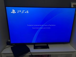 PS4 Slim Negra + Mando y Cables