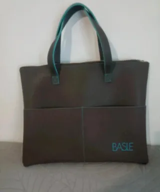 Borsa Basile mai indossata