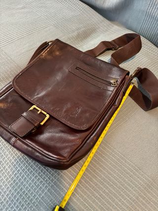 Bolso de cuero marrón