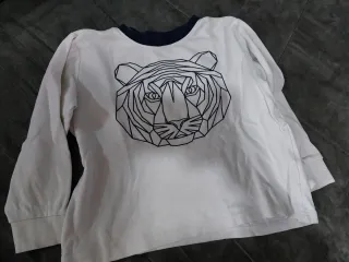 Maglietta bianca con stampa tigre