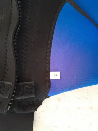 Fato de Neoprene Banana Bite Criança