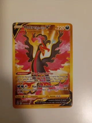 Carta Pokémon Moltres de Galar V