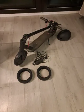 Patinete Eléctrico Xiaomi M365 + Accesorios