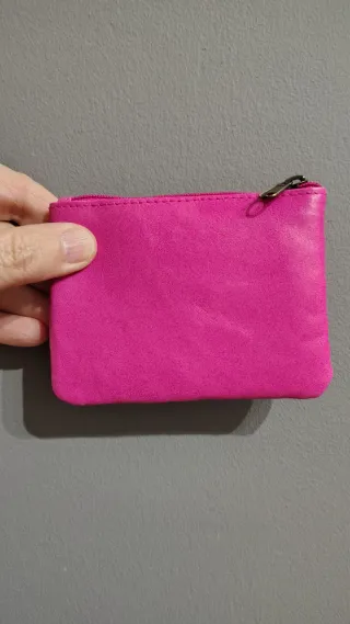 Monedero tarjetero piel color fucsia