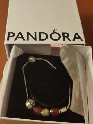 Pulsera Pandora con charms