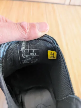 Botines Dr. Martens Flora Terciopelo Negro