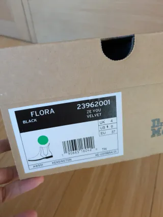 Botines Dr. Martens Flora Terciopelo Negro