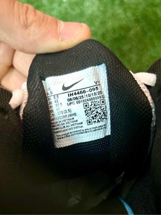 Nike Shox Plata y Negro