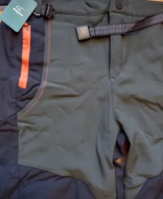 Pantalón Senderismo Hombre. NUEVO A ESTRENAR!!