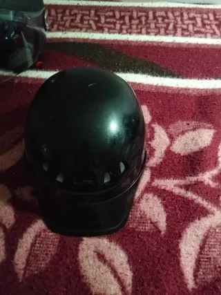 Casco Negro Medio Huevo