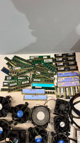 Componentes PC: RAM, Discos Duros, Tarjetas Gráfic