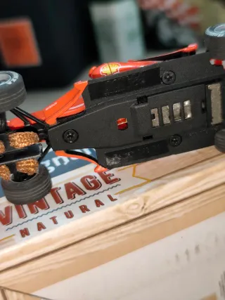 Scalextric Compact 1:43 Coche Ferrari 248F1