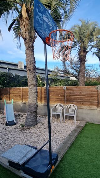 Cistella de bàsquet Tarmak B200 ajustable