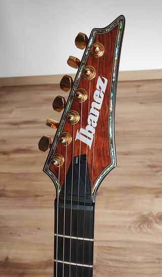 Guitarra Eléctrica Ibanez SIX70FDBG- DiMarzio