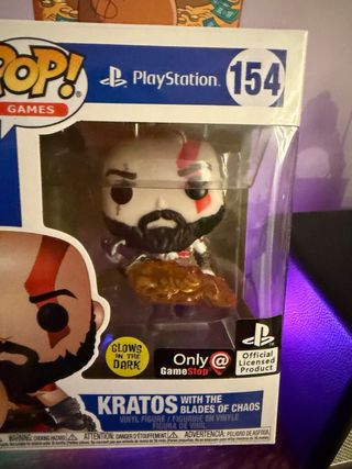 Funko Pop! Kratos con lame del chaos