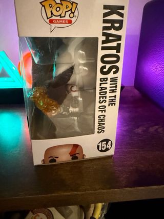 Funko Pop! Kratos con lame del chaos