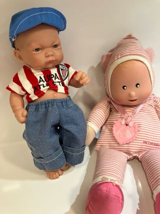 Lote 2 muñecos Antonio Juan y peluche