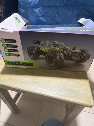 Coche teledirigo Ciclón