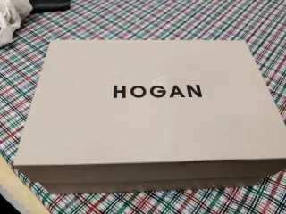 Zapatillas Hogan grises y blancas