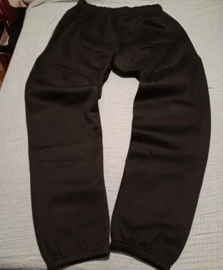 Pantalón chándal negro hombre