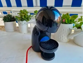 Cafetera Dolce Gusto Negra
