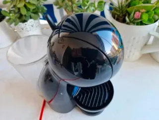 Cafetera Dolce Gusto Negra