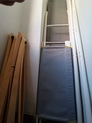 Cama alta IKEA Vitval metal. URGE VENTA por mudanz