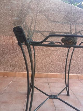 Mesa redonda cristal y metal