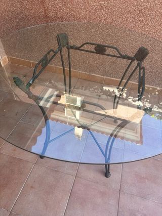 Mesa redonda cristal y metal