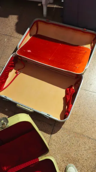 Maleta vintage años 60 beige