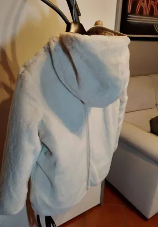 Giubbotto bambina 11/12 anni colore perla. Double