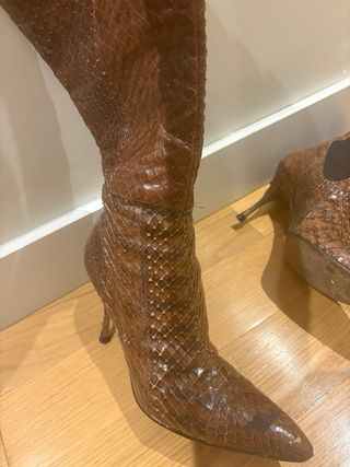 Botas altas piel serpiente marrones