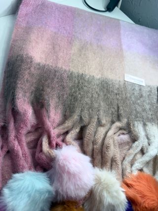 Bufanda de Cachemira con Pompones